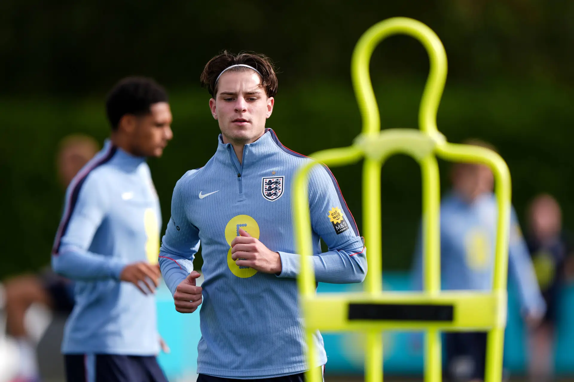 Tchouameni Vire Le Real Fonce Sur Un Anglais A 50 Me