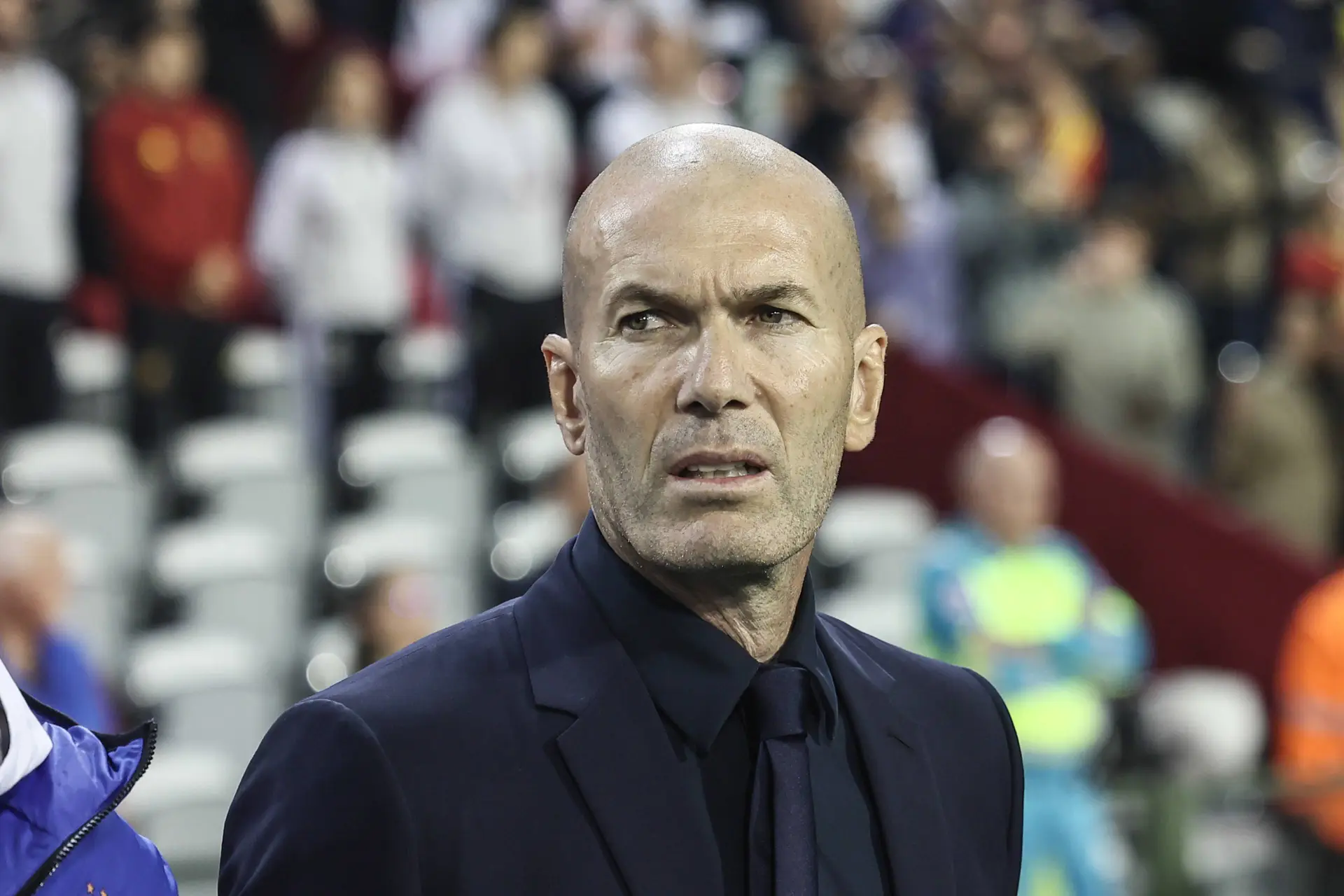 Edf Zidane Craque Completement Apres Le But Dolise