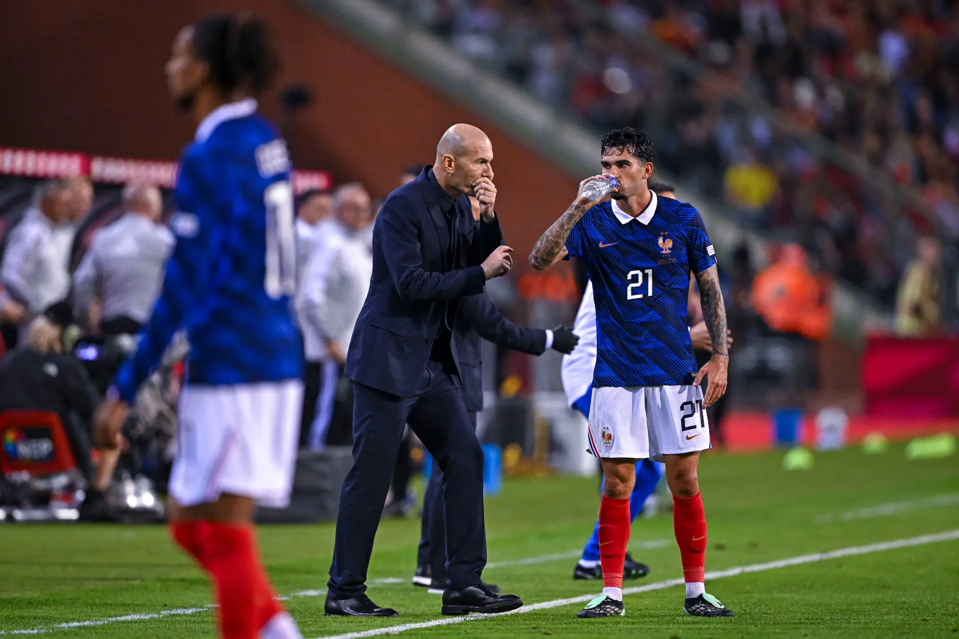 La Revolution Zidane Deschamps Se Prend Une Claque