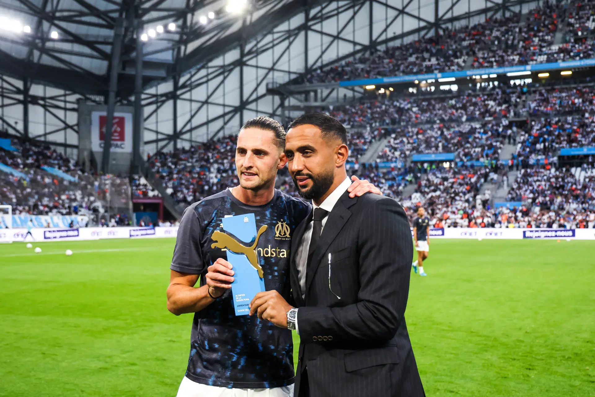 Benatia Et Rabiot Reunis Dans Le Dos De Lom