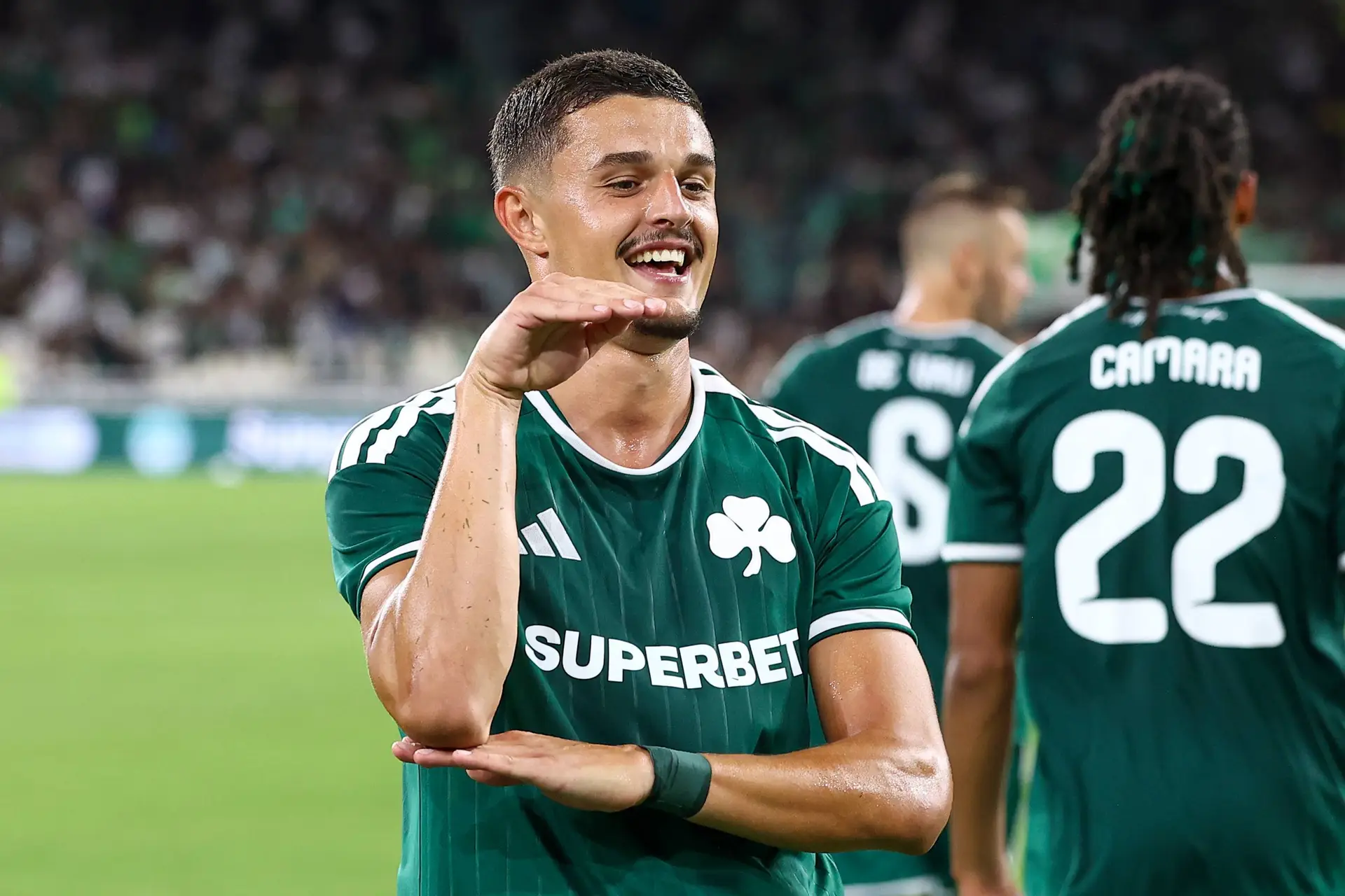 Ol Un Grand Buteur Prete A Lyon Cet Hiver Ca Discute