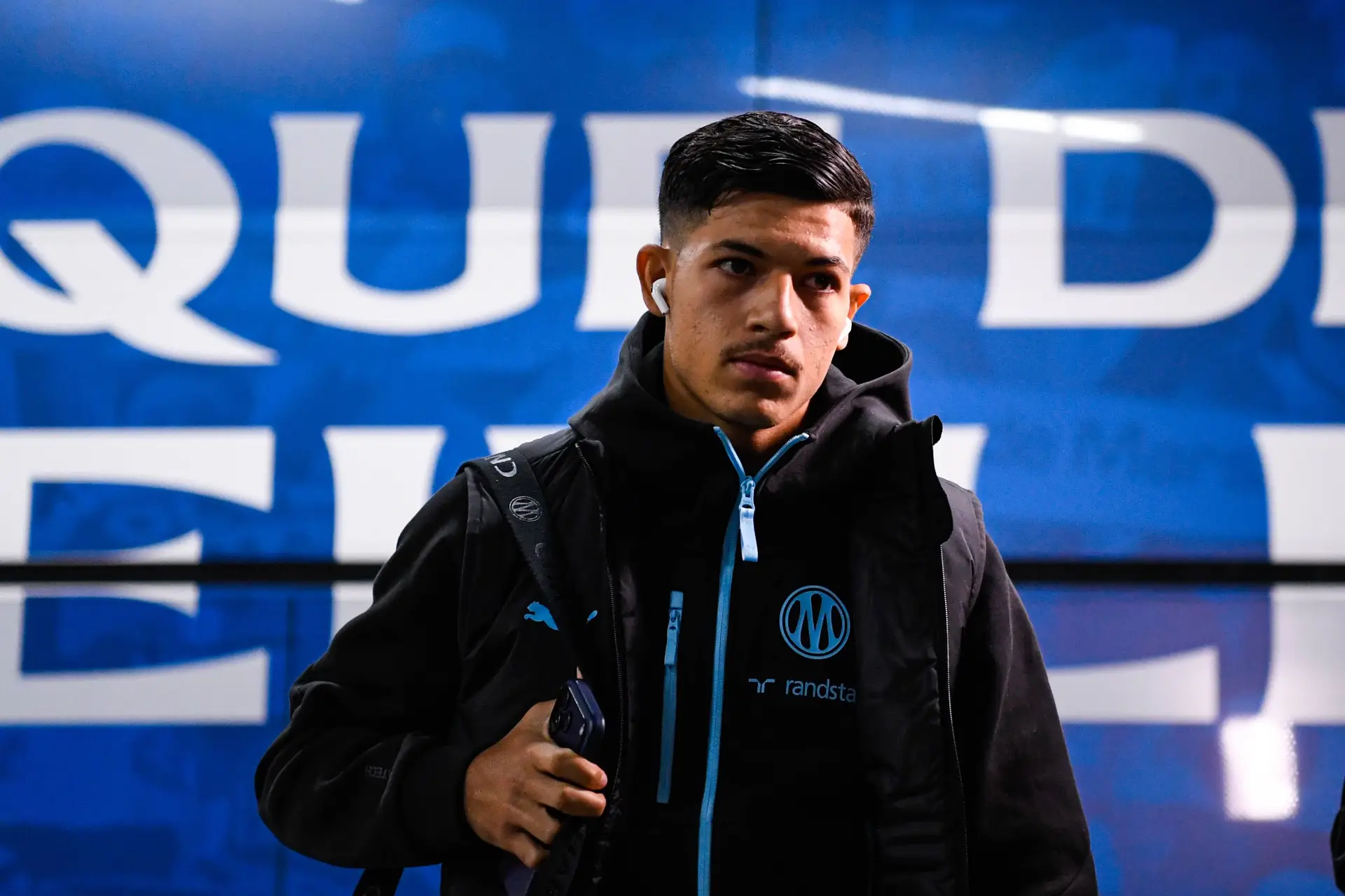 Un Ballon Dor Confirme Lom Tient Une Pepite Xxl