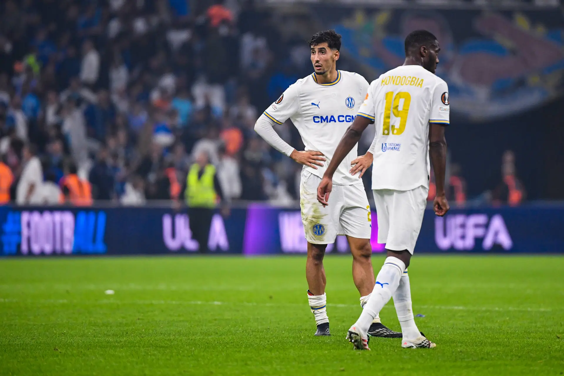 Ce Defenseur A La Ramasse Lom Nen Revient Pas