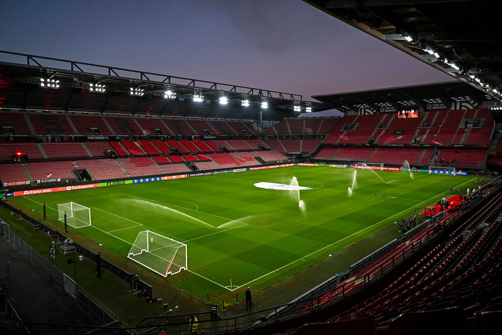 El Rennes Ofi Crete Les Compos 21h00 Sur Canal Foot Et Sport