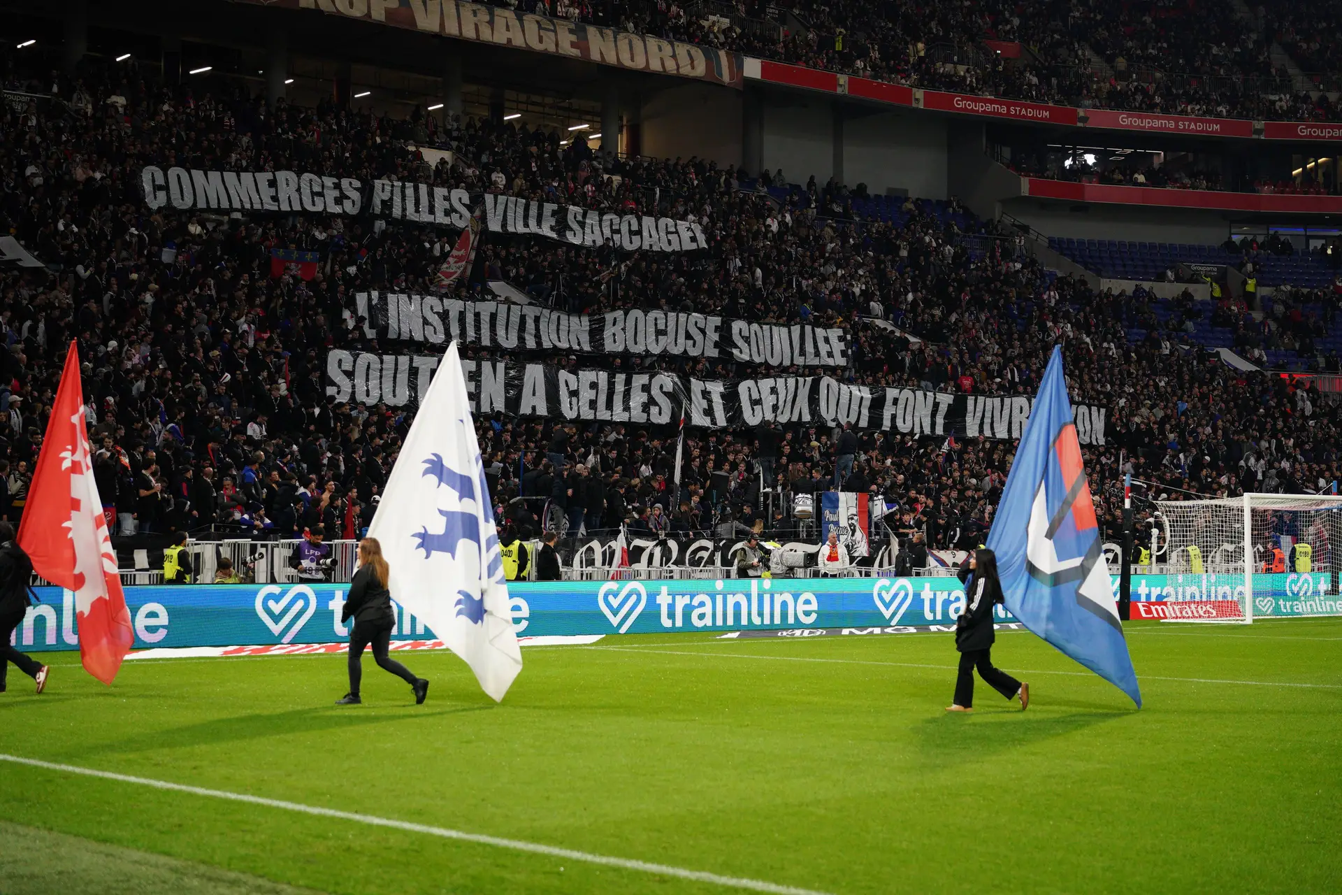 Ol Les Supporters Solidaires Des Victimes Des Pillages En France