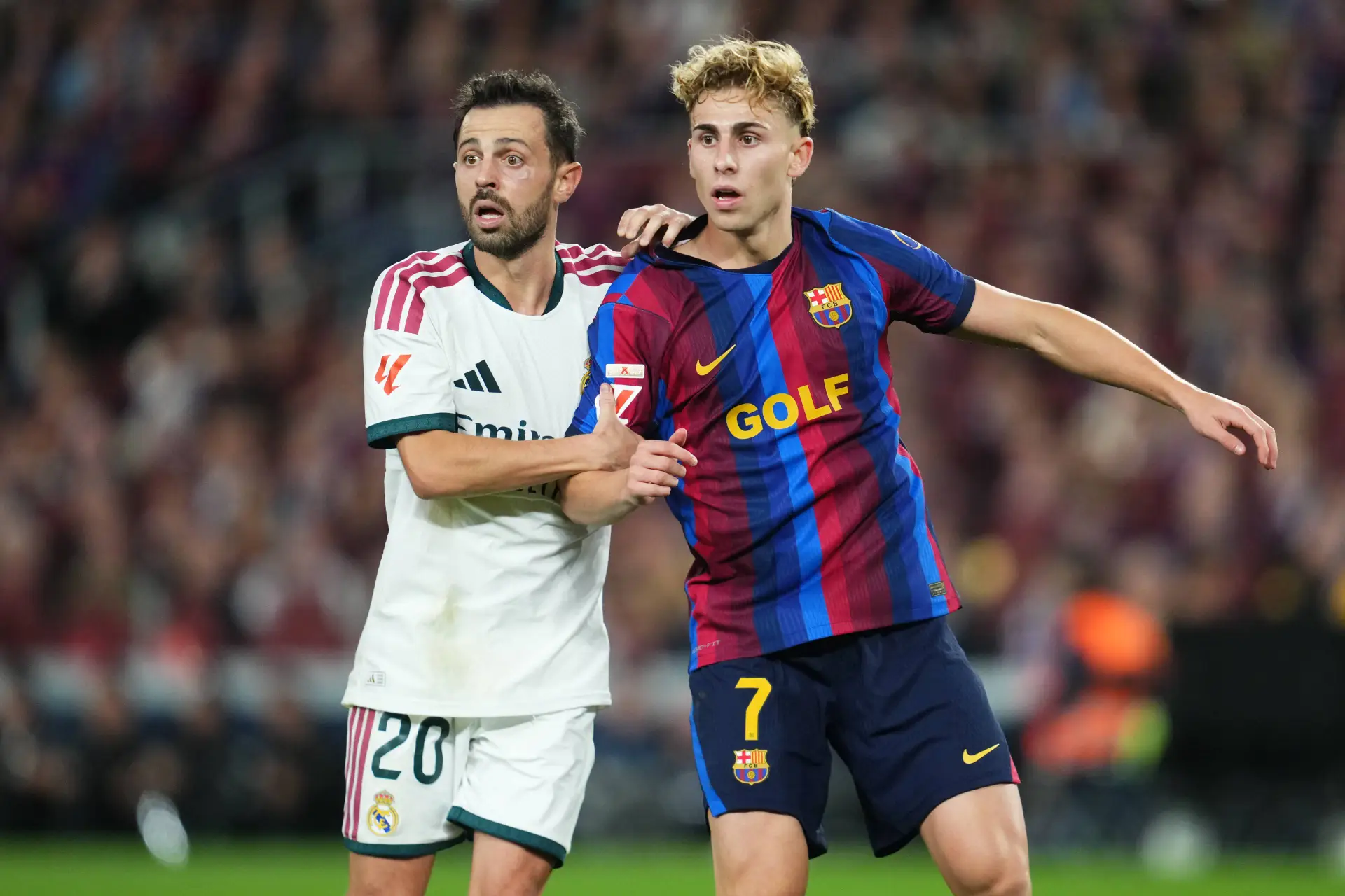 Le Psg Et Barcelone Discutent Dun Transfert A 80 Me