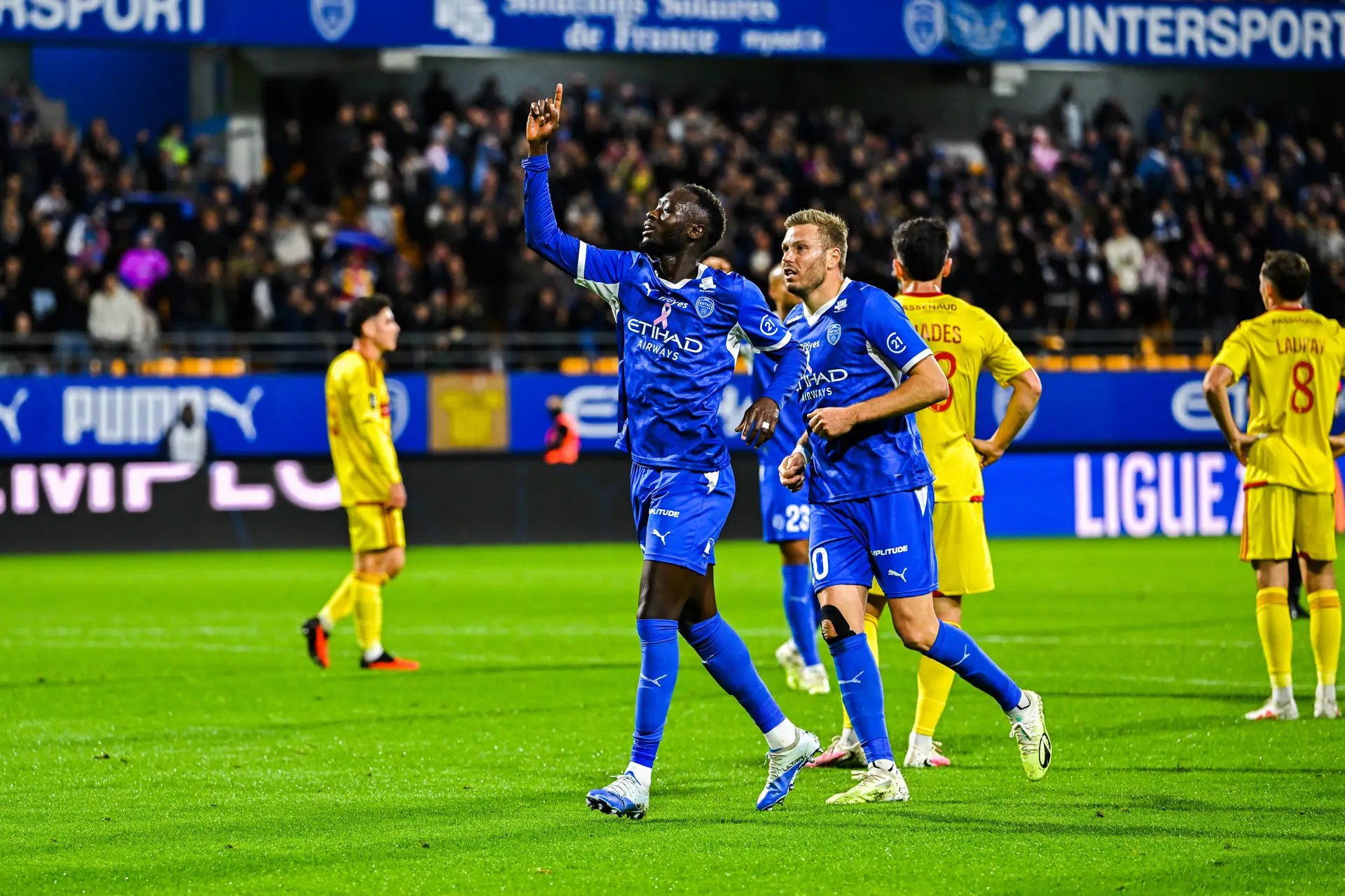 L1 Troyes Remporte Le Match De La Peur
