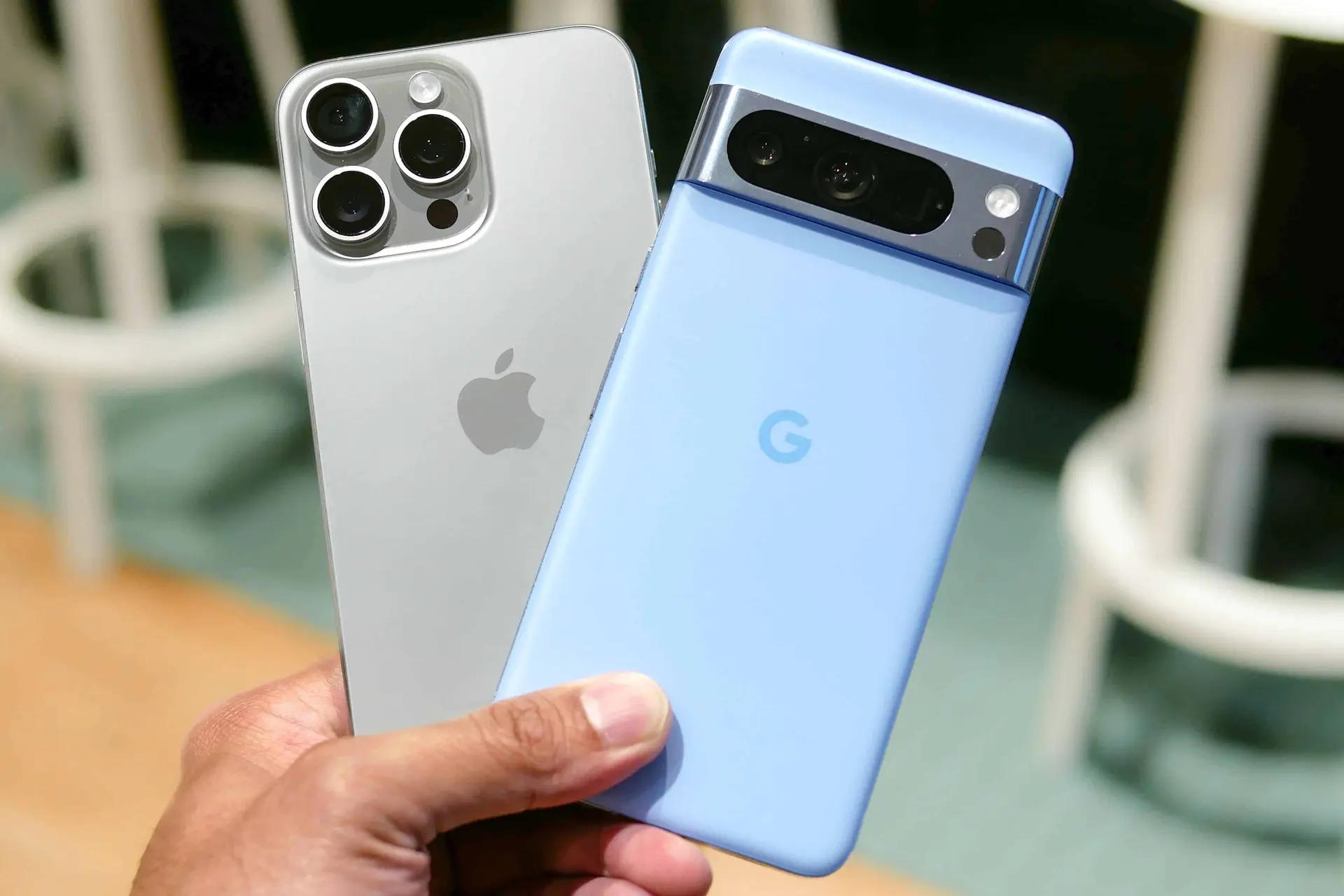 15 pro max vs pixel 8 pro