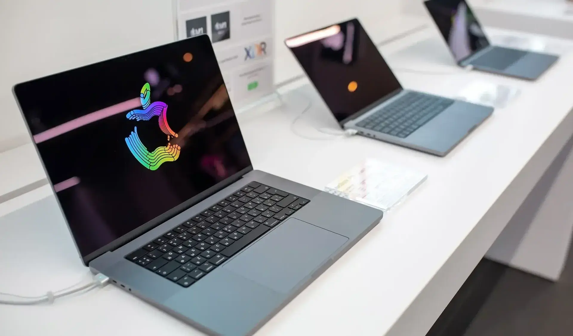 apple laptop ftr