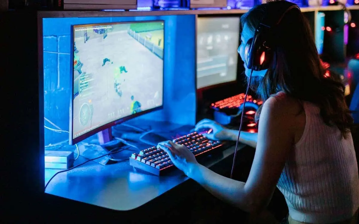 gaming 2