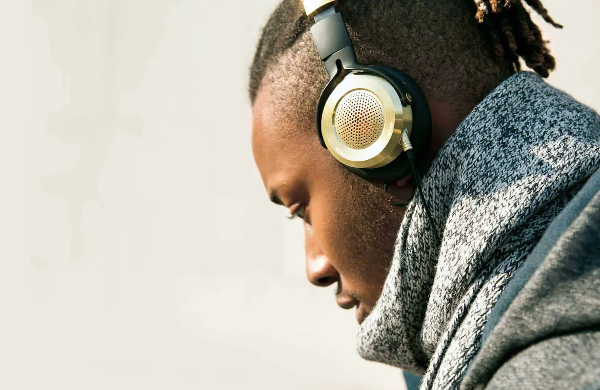 headphone 01