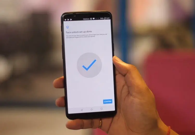 how to get oneplus 5t face unlock feature on any android device