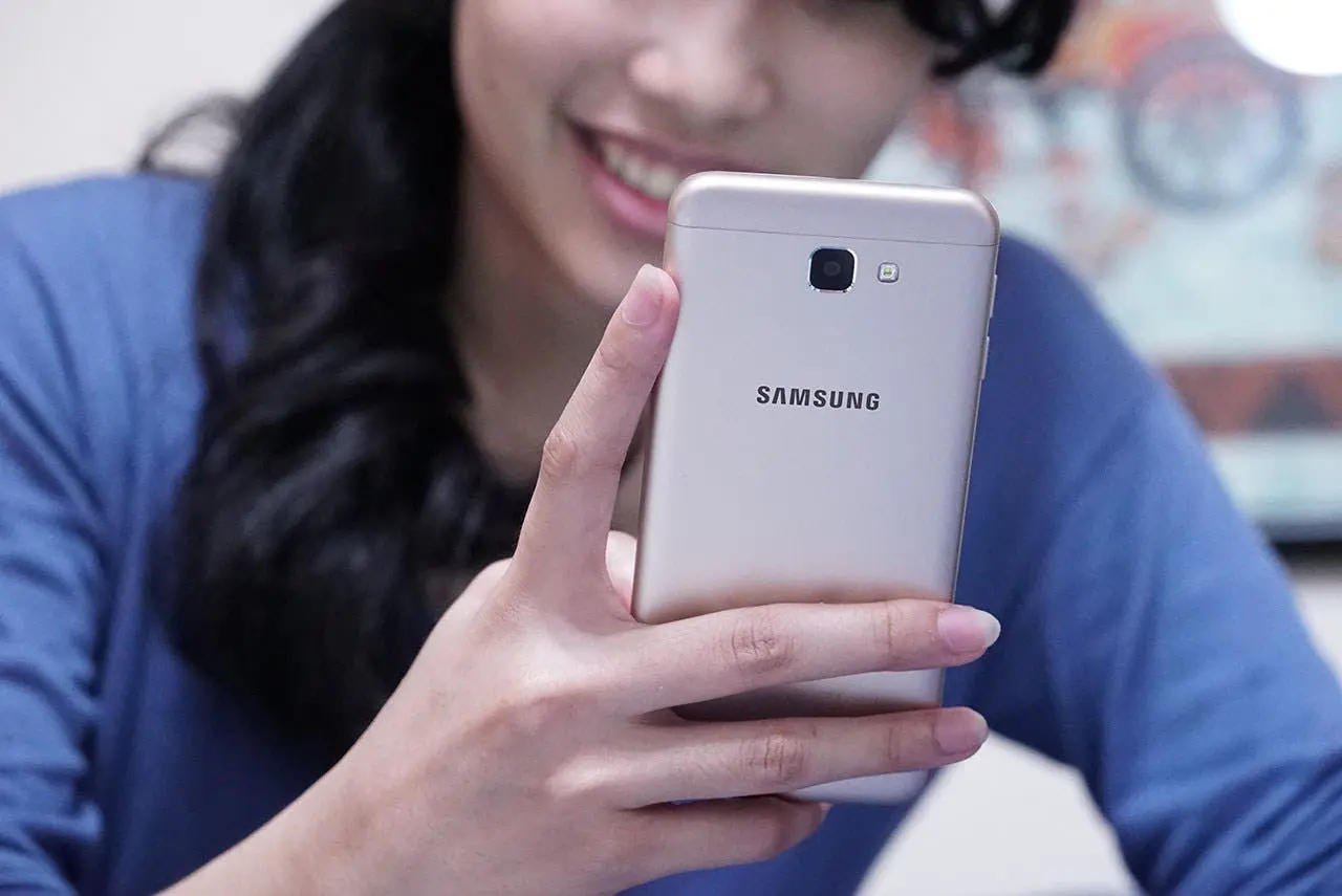 samsung j5 prime photos 18