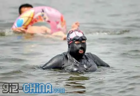 swimsuit auntie qingdao china 04