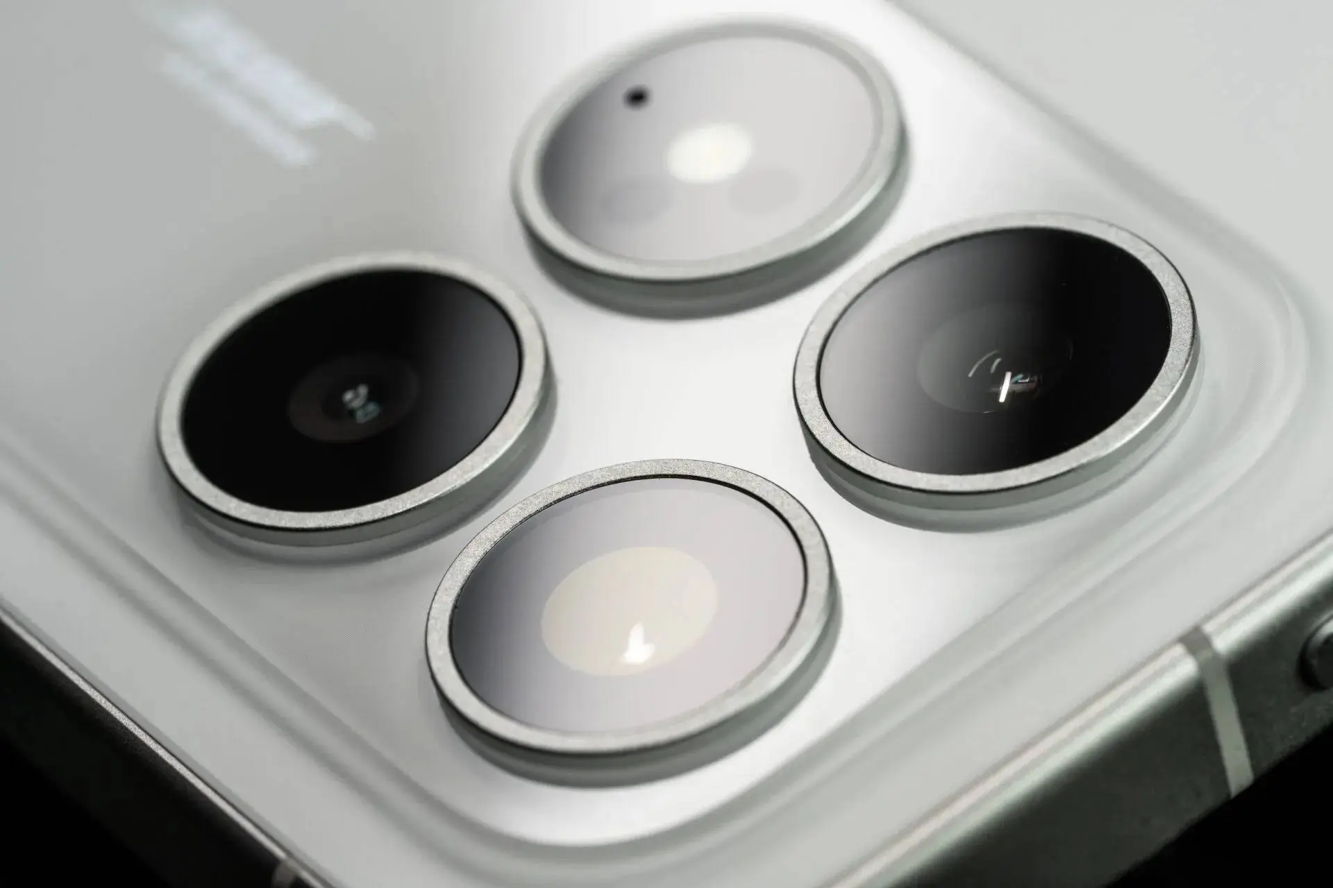 Redmi K90 Max Officially Confirmed for April — Gaming-First With Built-In Cooling Fan