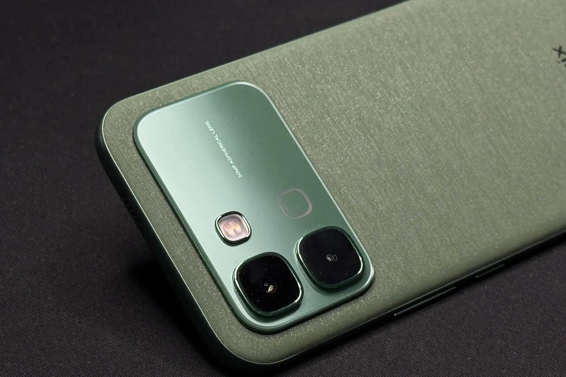 Infinix NOTE Edge Emerges with Silk Green Finish and a New Take on Mid-Range Design