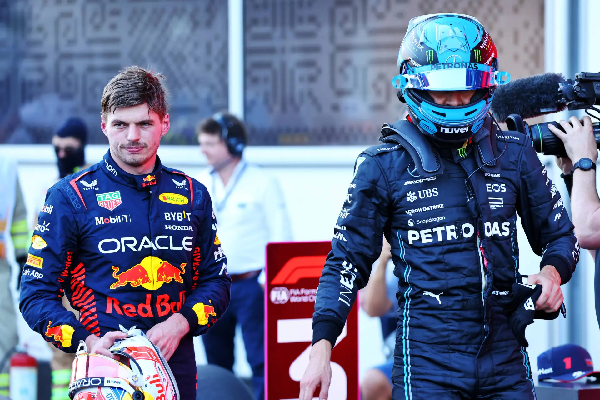 Kravitz overtuigd: 'Wolff stuurt Russell weg voor Verstappen, al leidt hij het WK'