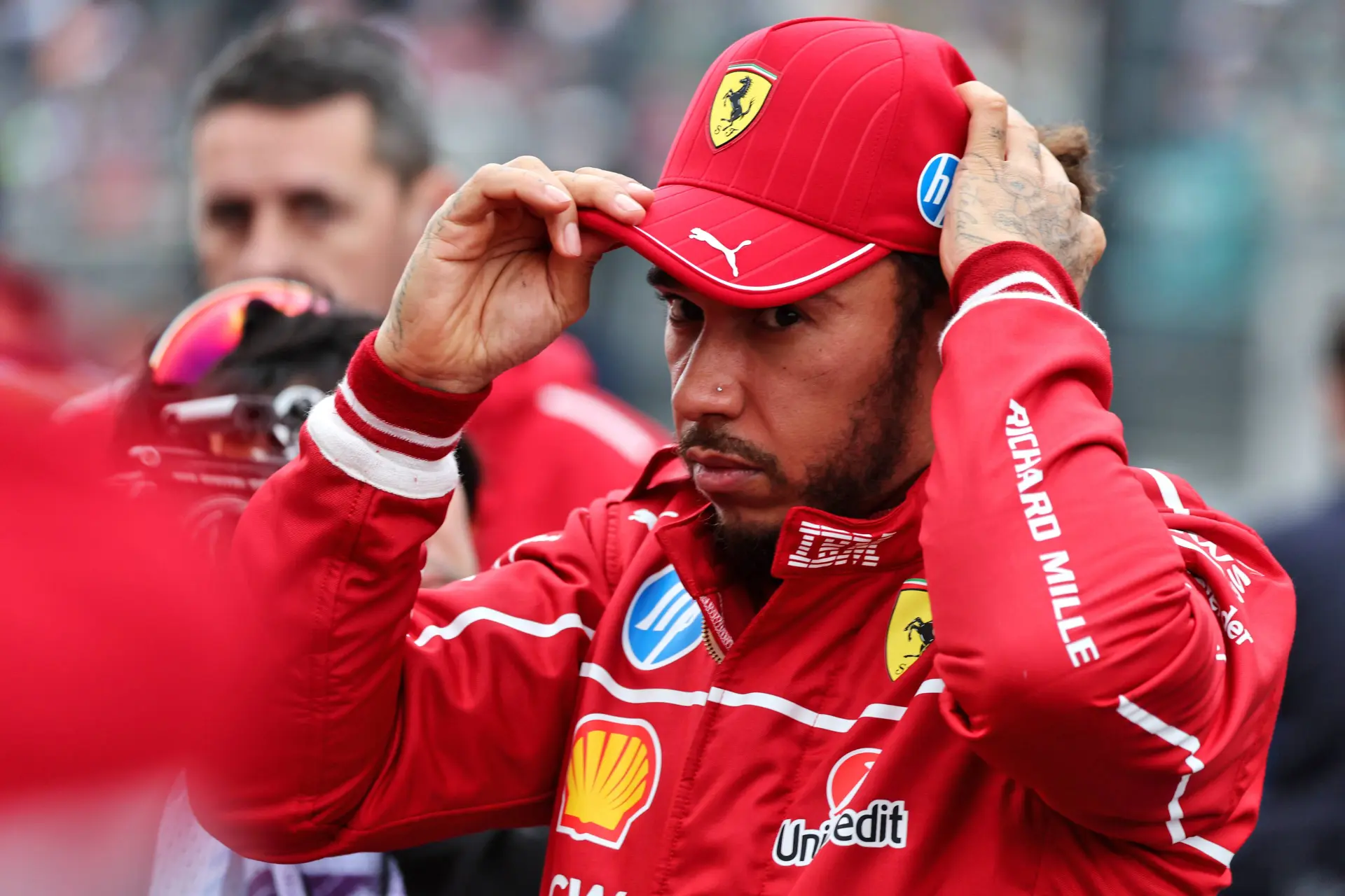 Hamilton 'hoping' for Ferrari changes as he admits: 'Something is underperforming on my side'