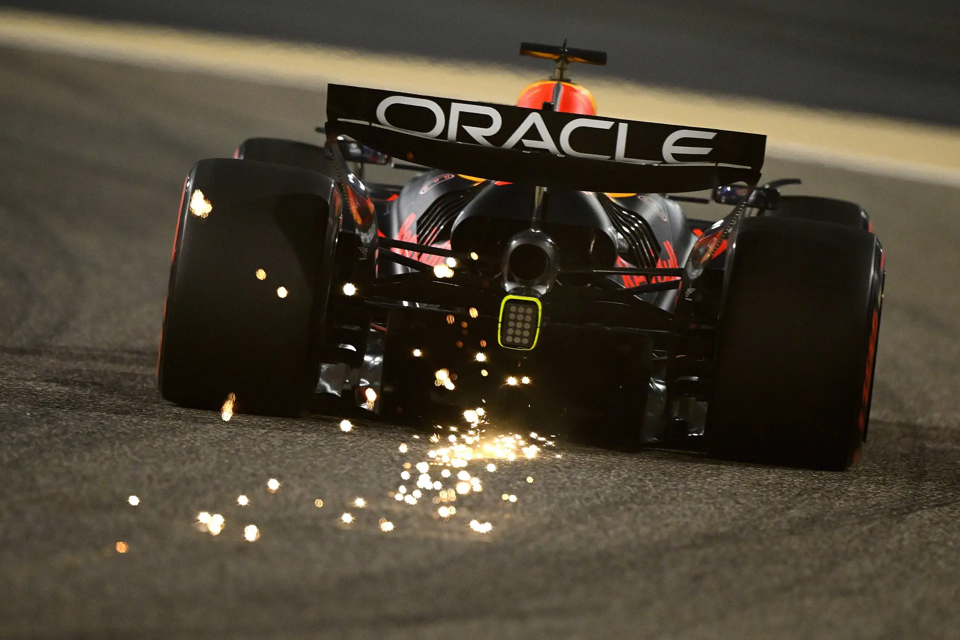 Strategies for the Bahrain Grand Prix: Verstappen the odd one out