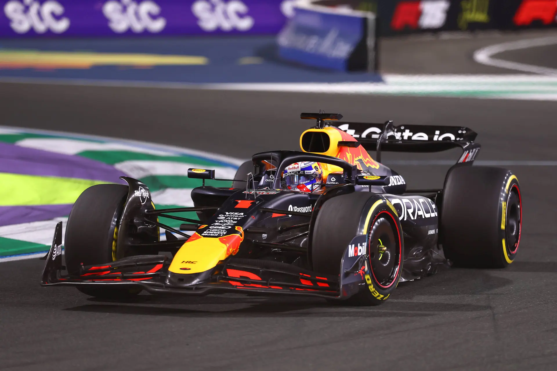 F1 Drivers Standings | Piastri takes the lead, Verstappen close behind Norris