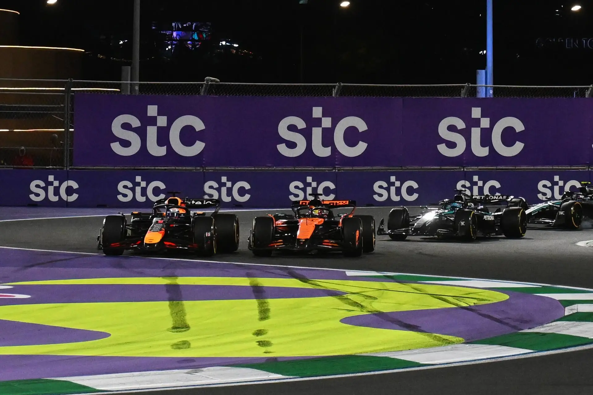 Waarom Verstappen (terecht) zó boos was over de tijdstraf in Jeddah