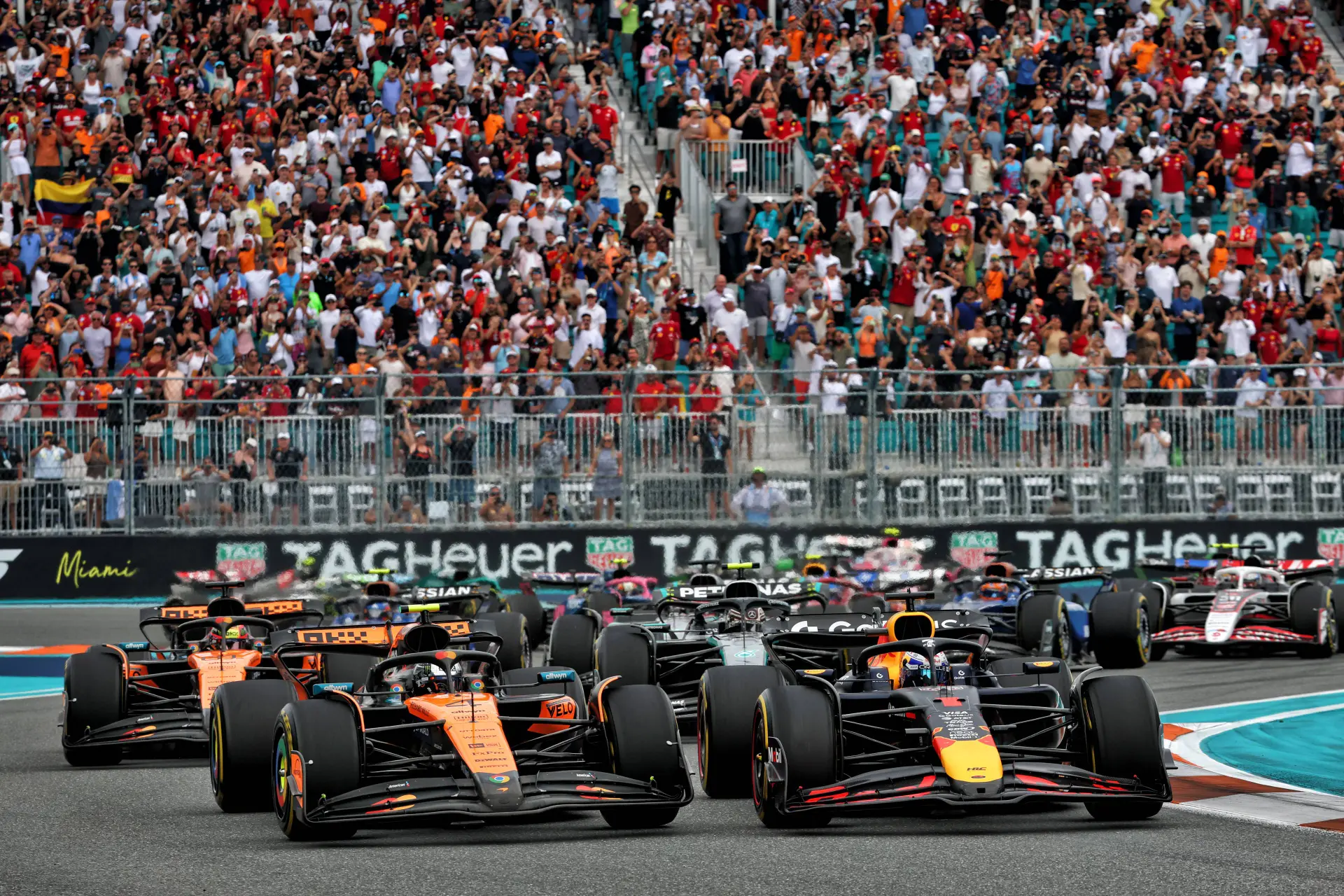 Uitslag GP van Miami | Verstappen eindigt op P4, Piastri wint de race
