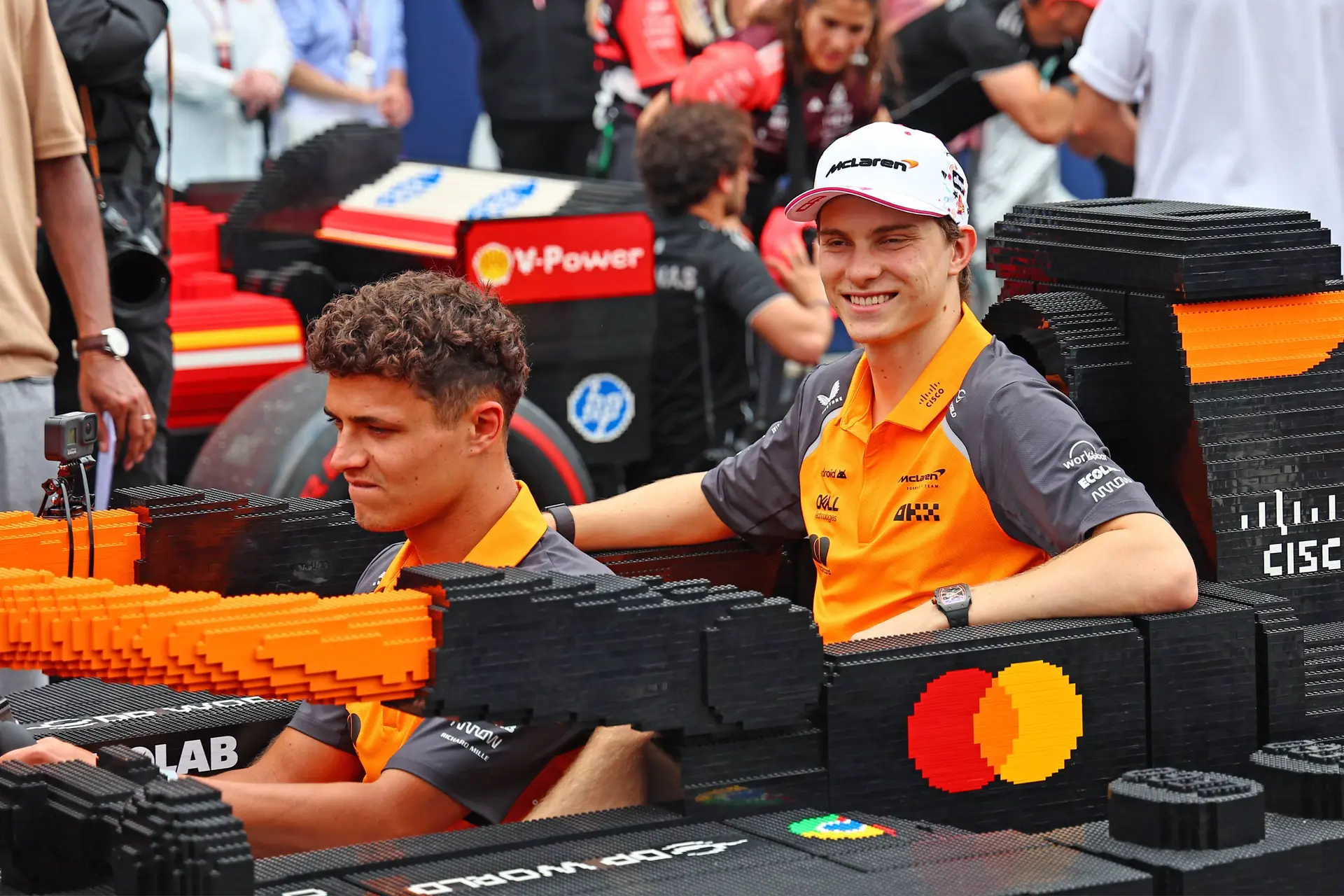 Piastri jumps to defend teammate Norris' mentality after criticism: 'We're all wired that way'