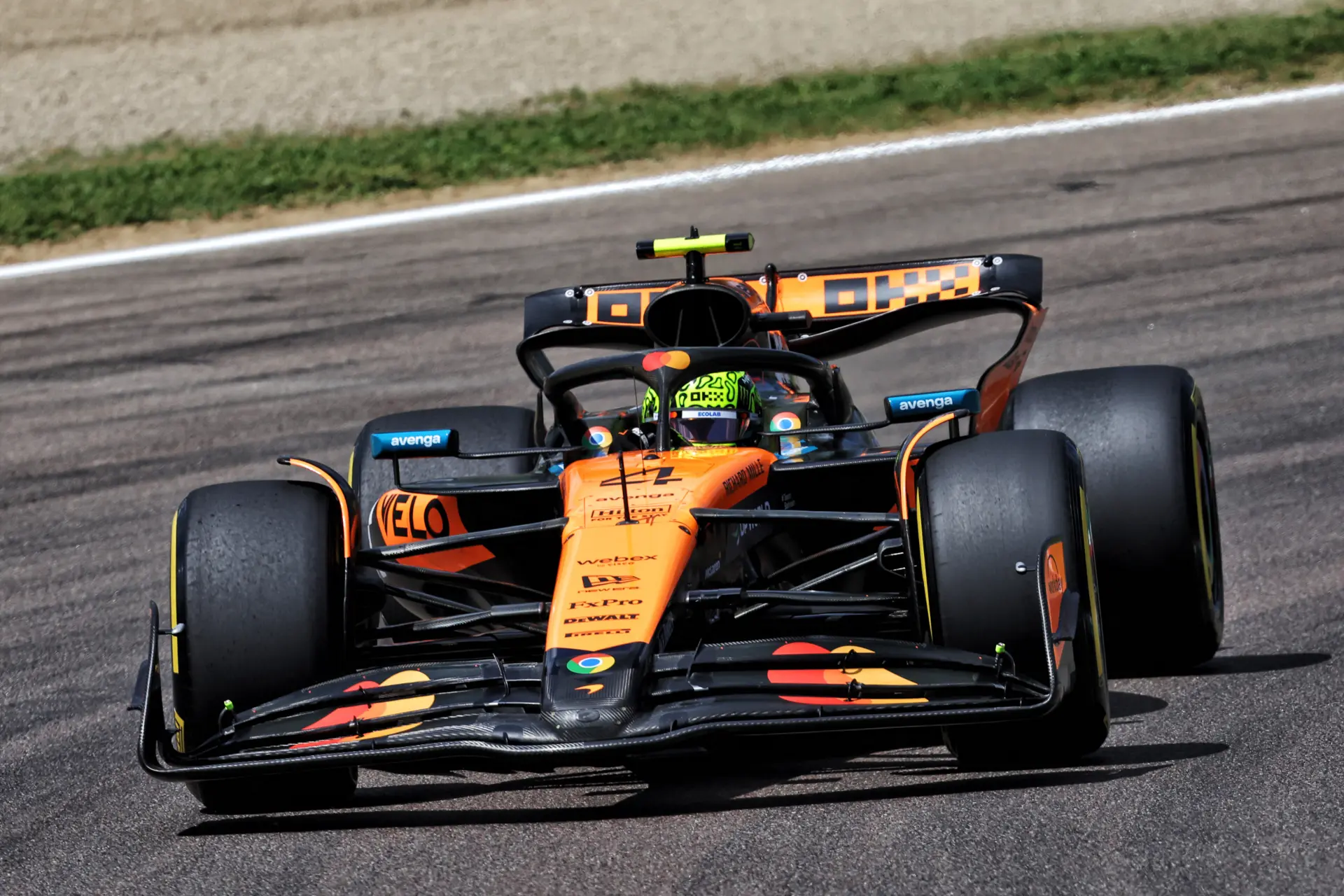 Norris sets the pace ahead of Qualifying, but battle for pole position remains open!