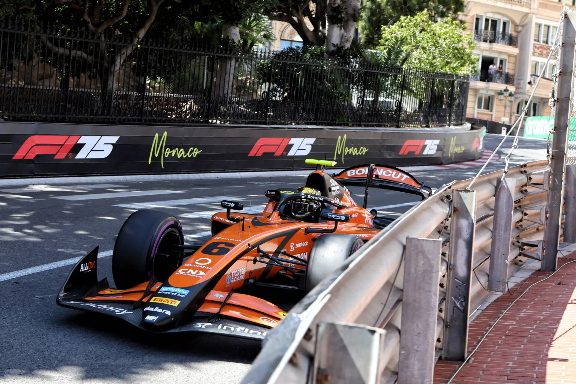 Crash in Monaco schakelt halve grid uit, ook Verschoor betrokken