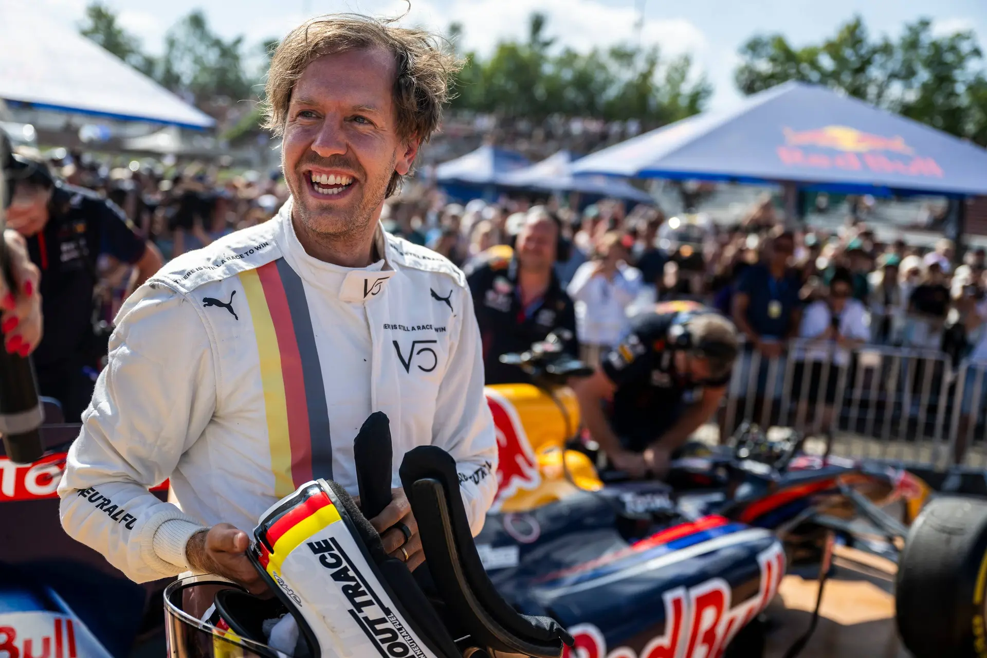 Verstappen heeft grootste prestatie buiten de baan geleverd, zegt Vettel