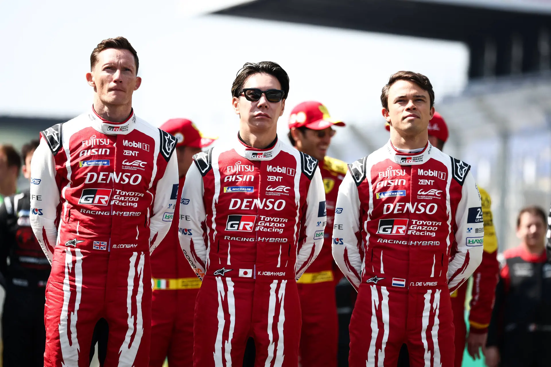 De Vries trekt pijnlijke conclusie na horrorstart bij 24u van Le Mans