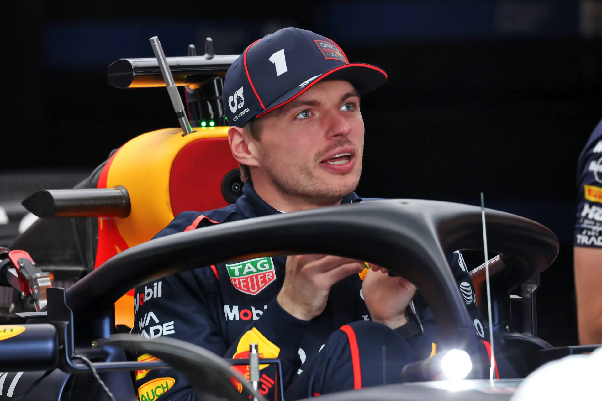 Verstappen allesbehalve tevreden met zijn RB21: 'Ik stuiter als een gek!'