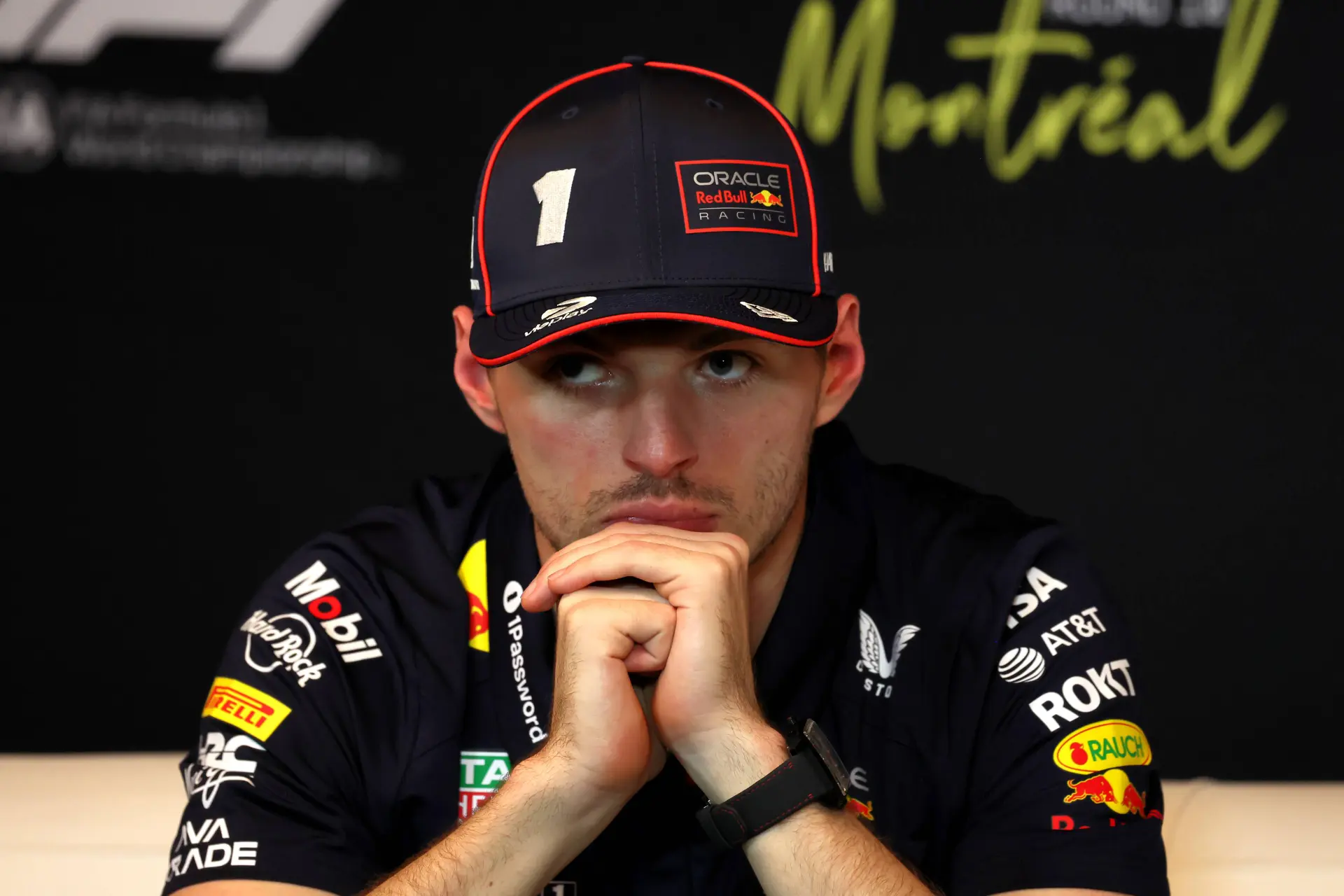 Verstappen staat versteld van vraag: 'Neem je mij nou in de maling?'