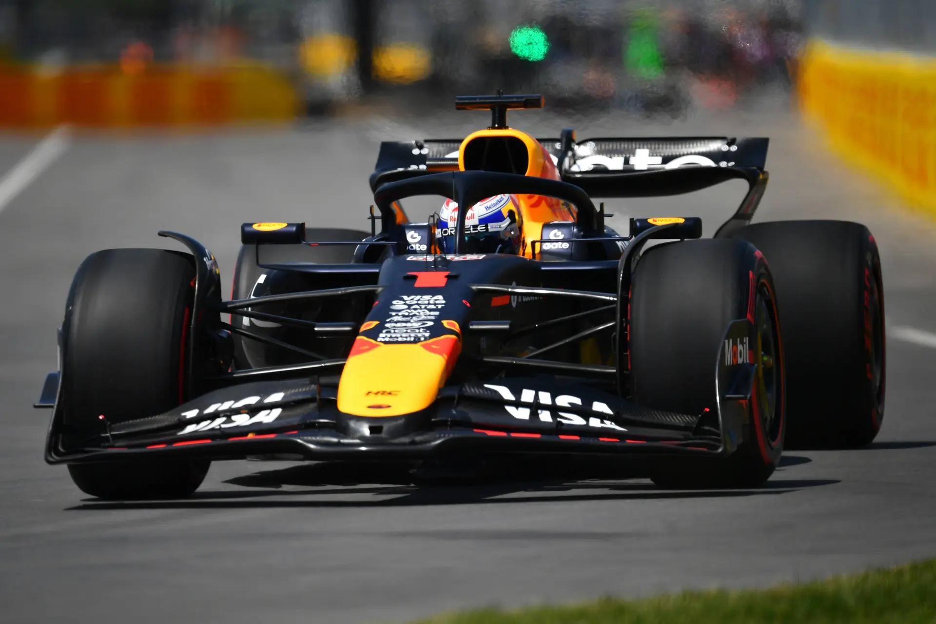 Hoop voor Verstappen na snelste tijd en teleurstellende start voor McLaren in Canada