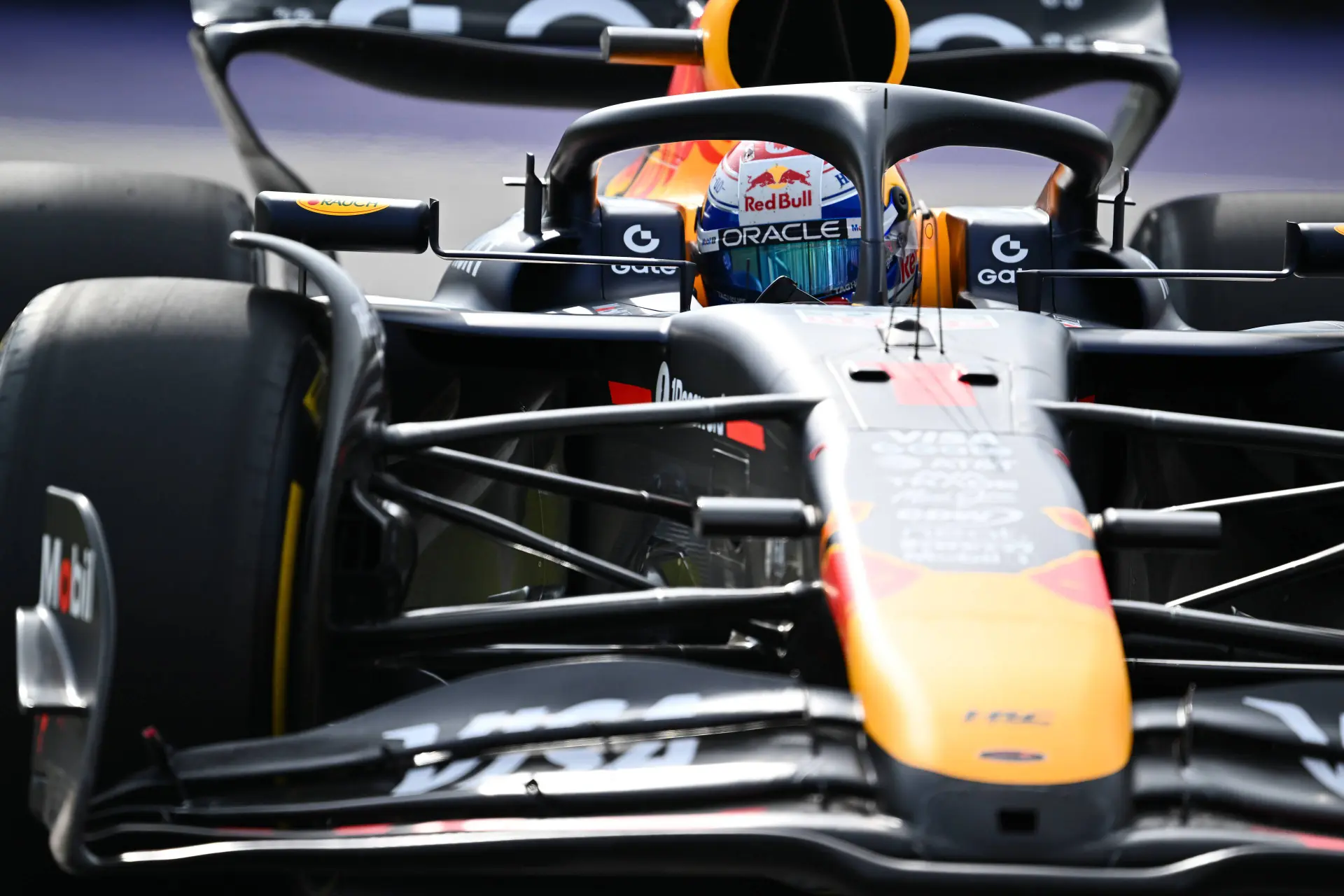 Verstappen lijkt kansloos voor pole position na zoveelste probleem met de remmen