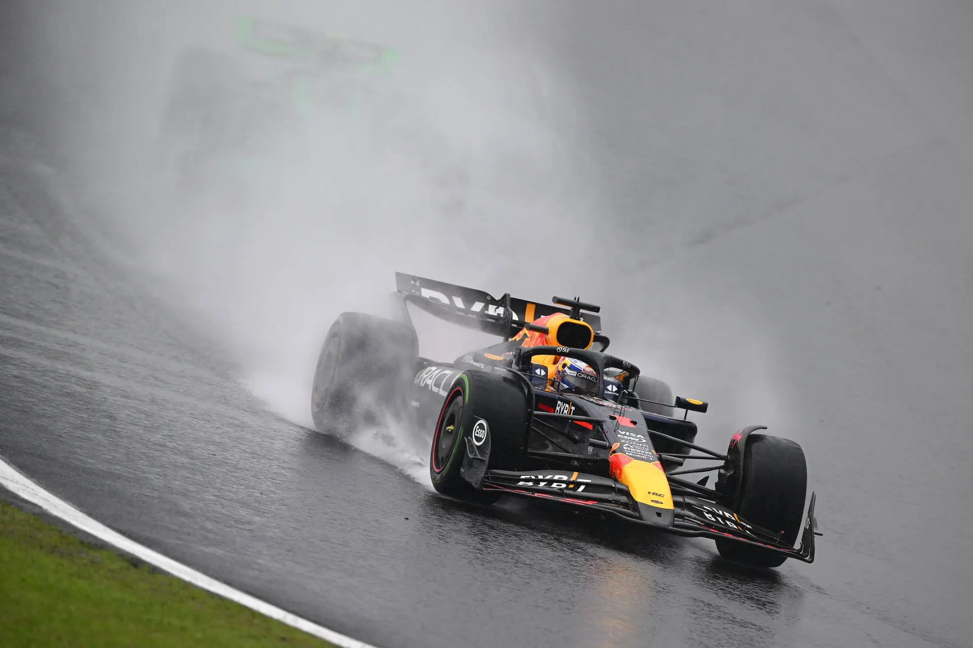 Cyclone fears dominate Saturday weather forecast at Brazil GP