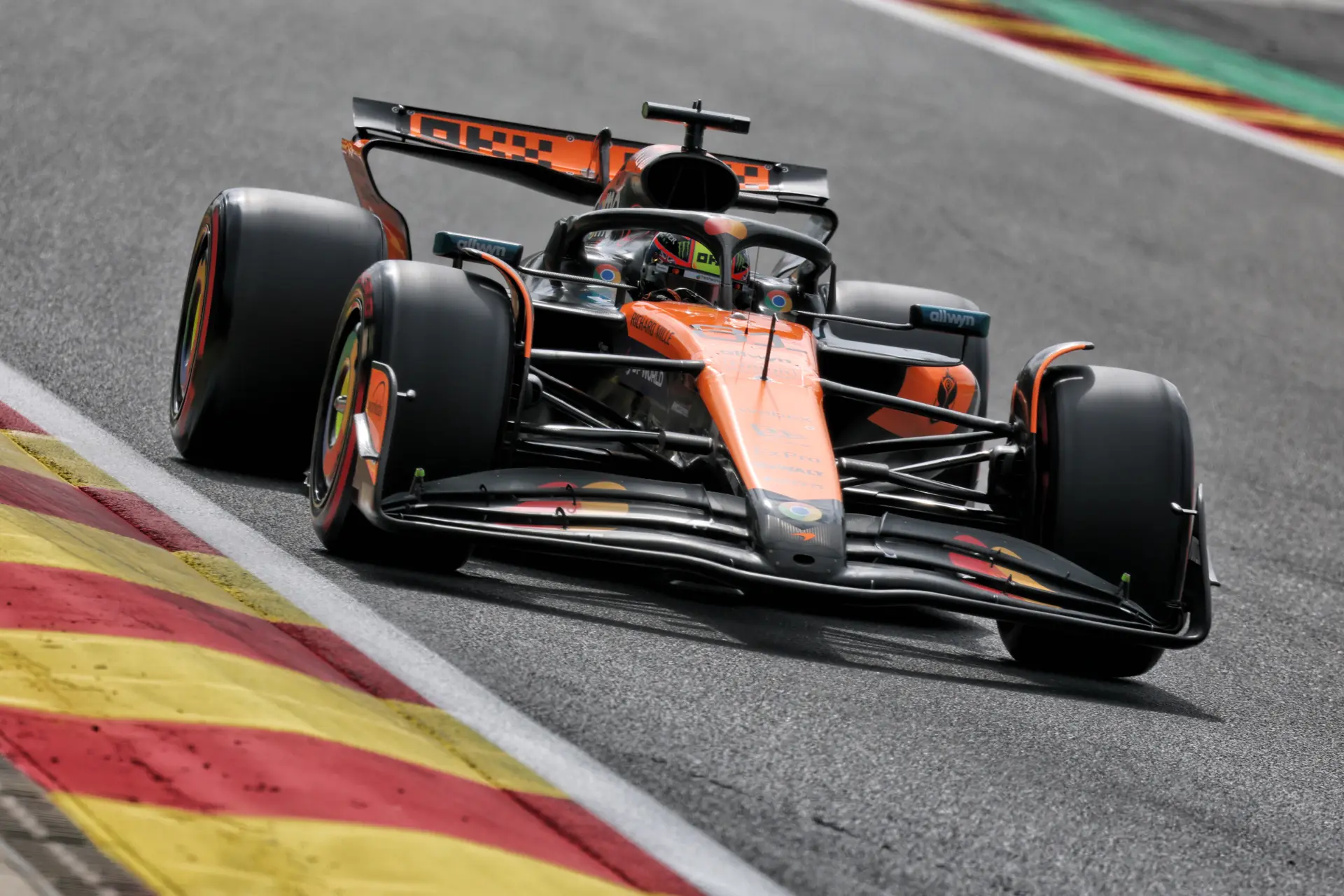 Piastri eindigt voor Verstappen maar blijft toch 'teleurgesteld' achter in België