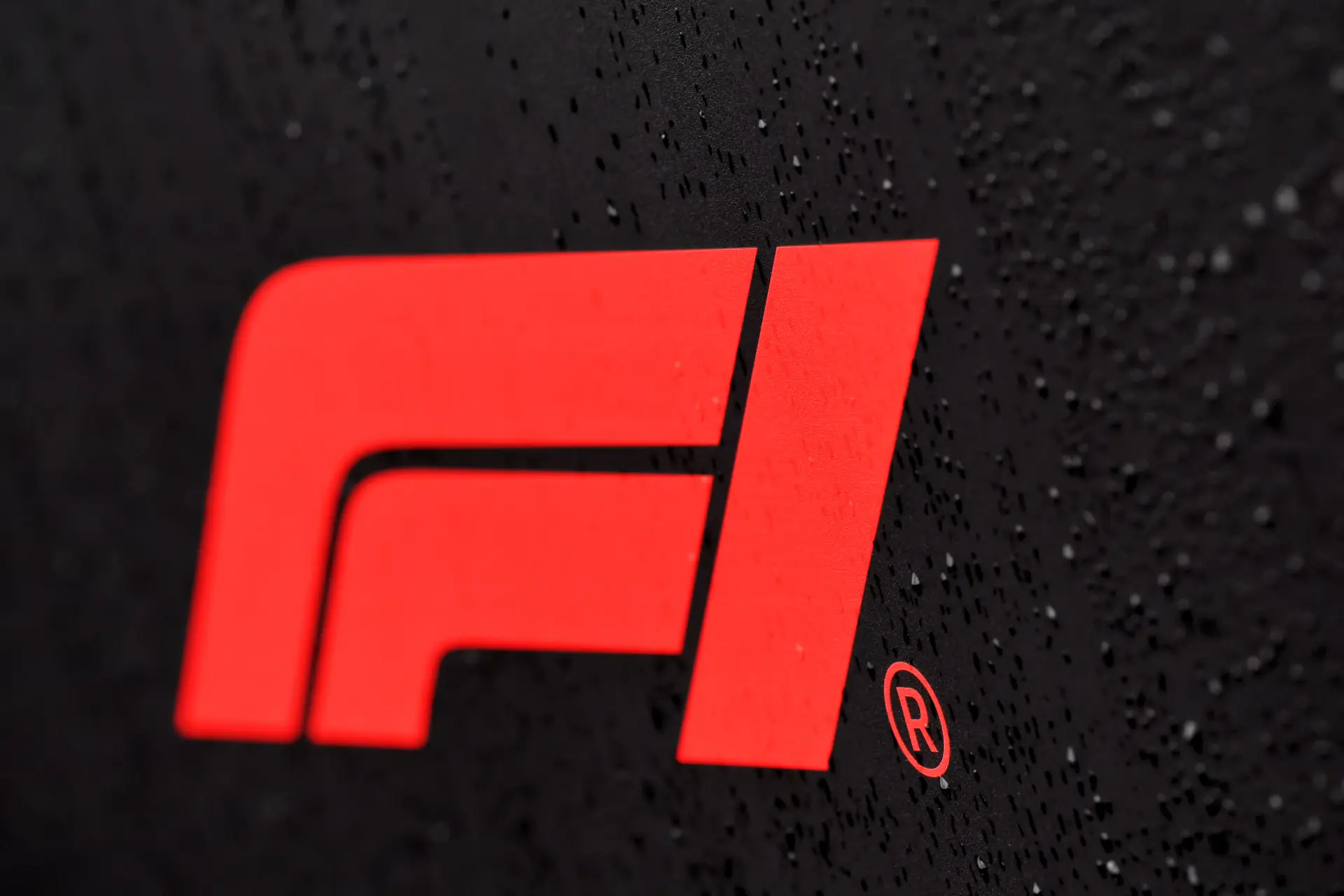 F1 rock up to Spa-Francorchamps with special intro!
