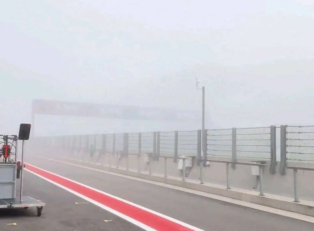 Dramatische omstandigheden in Spa: Uitgestelde sessie door slecht weer