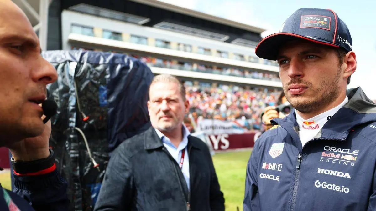 Voormalig Red Bull-hoofdingenieur voelt mee met Verstappen: 'Zit een groot risico aan vast'