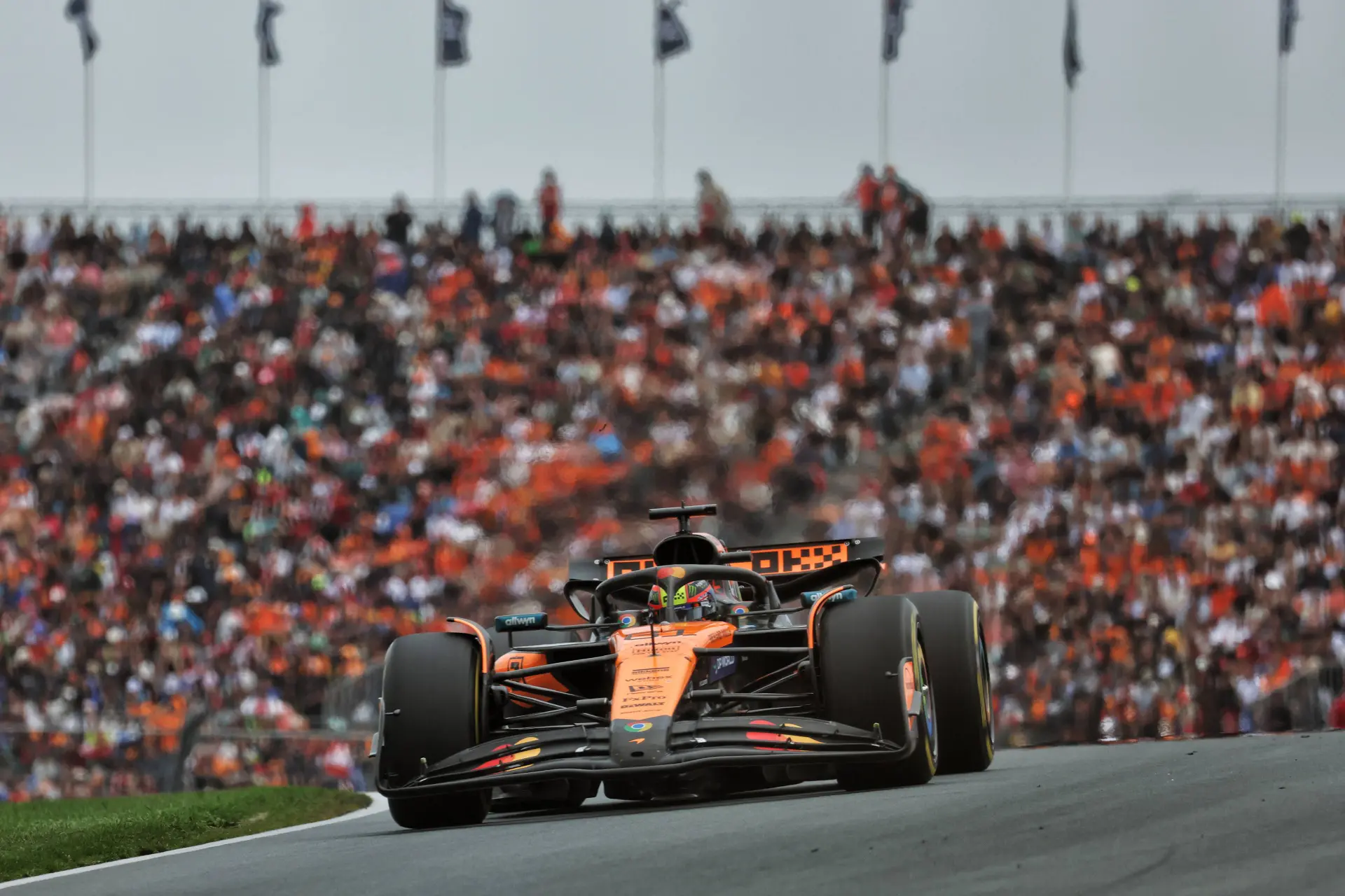 Norris retires, Piastri wins, Verstappen takes P2 and Hadjar makes history!