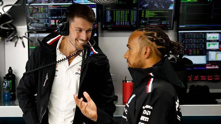 Vom F1 zum Fußball: Ehemaliger Hamilton-Ingenieur wagt massiven Karrierewechsel
