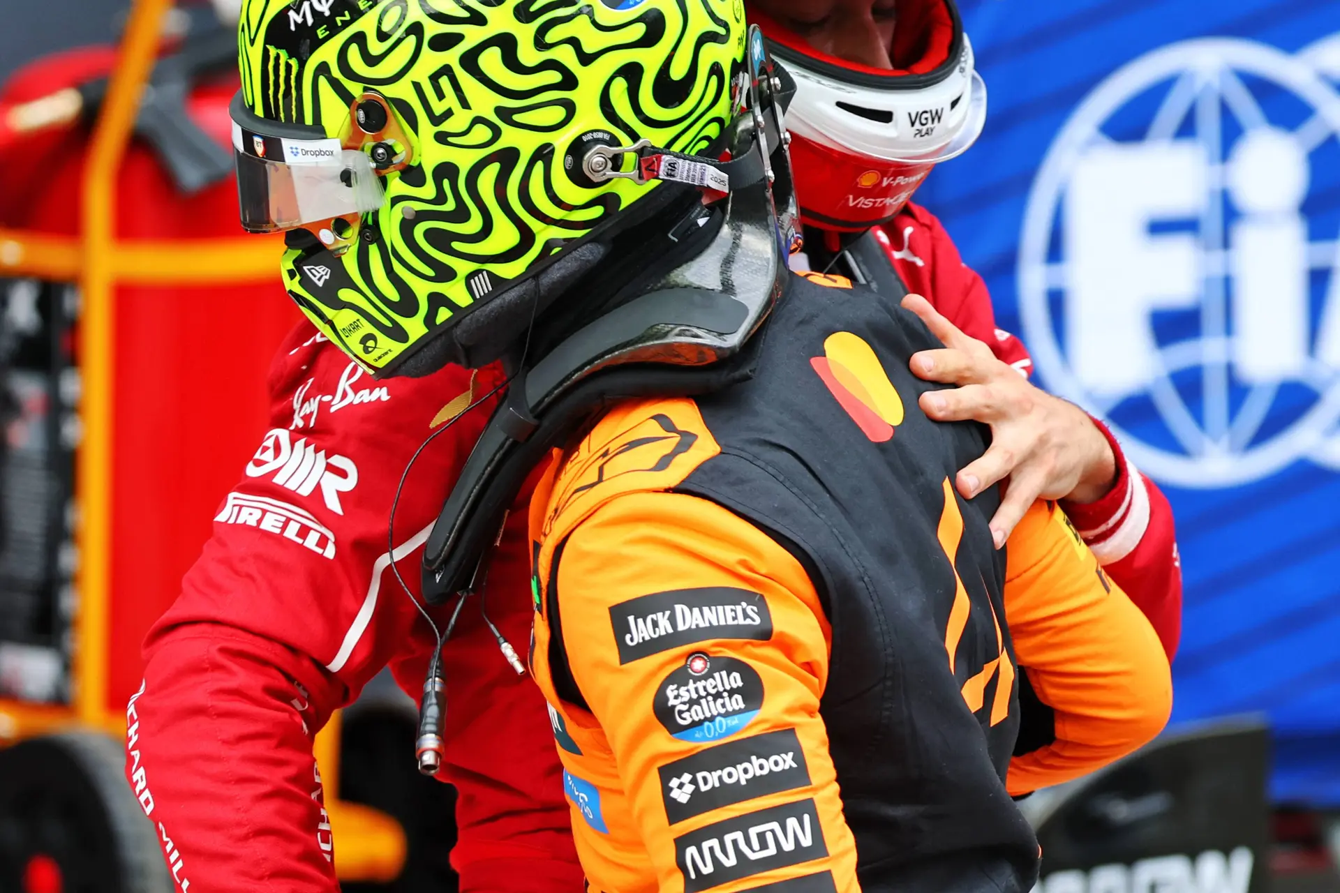 Stella verklaart waarom McLaren pole misliep: 'Leclerc heeft niks te verliezen'