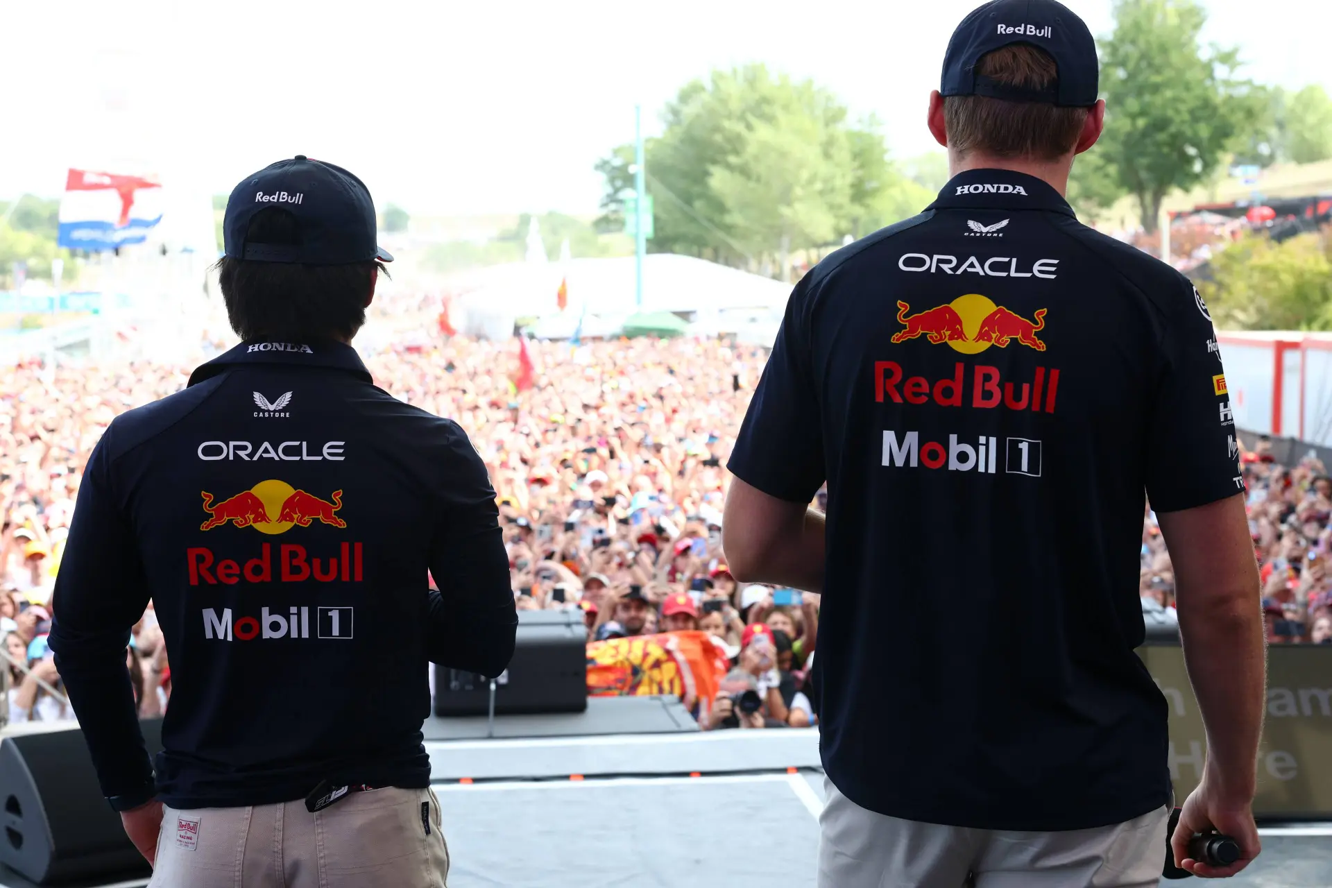 Publiek in de Ziggo Dome gaat uit zijn plaat op 'Tu-tu-tu-du Max Verstappen'