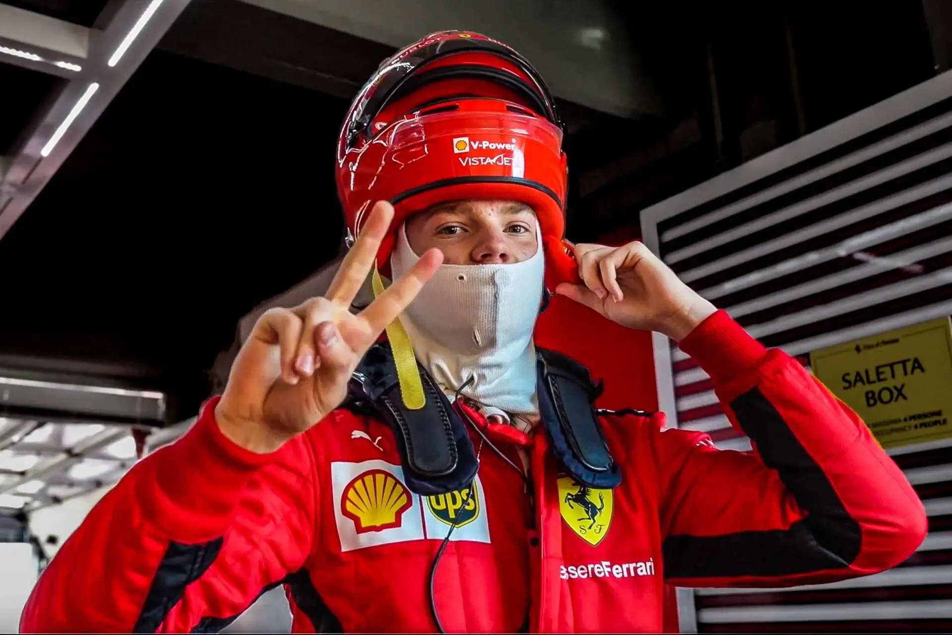 Ehemaliger Ferrari-Fahrer dementiert neueste Gerüchte über Social-Media-Statement fest.