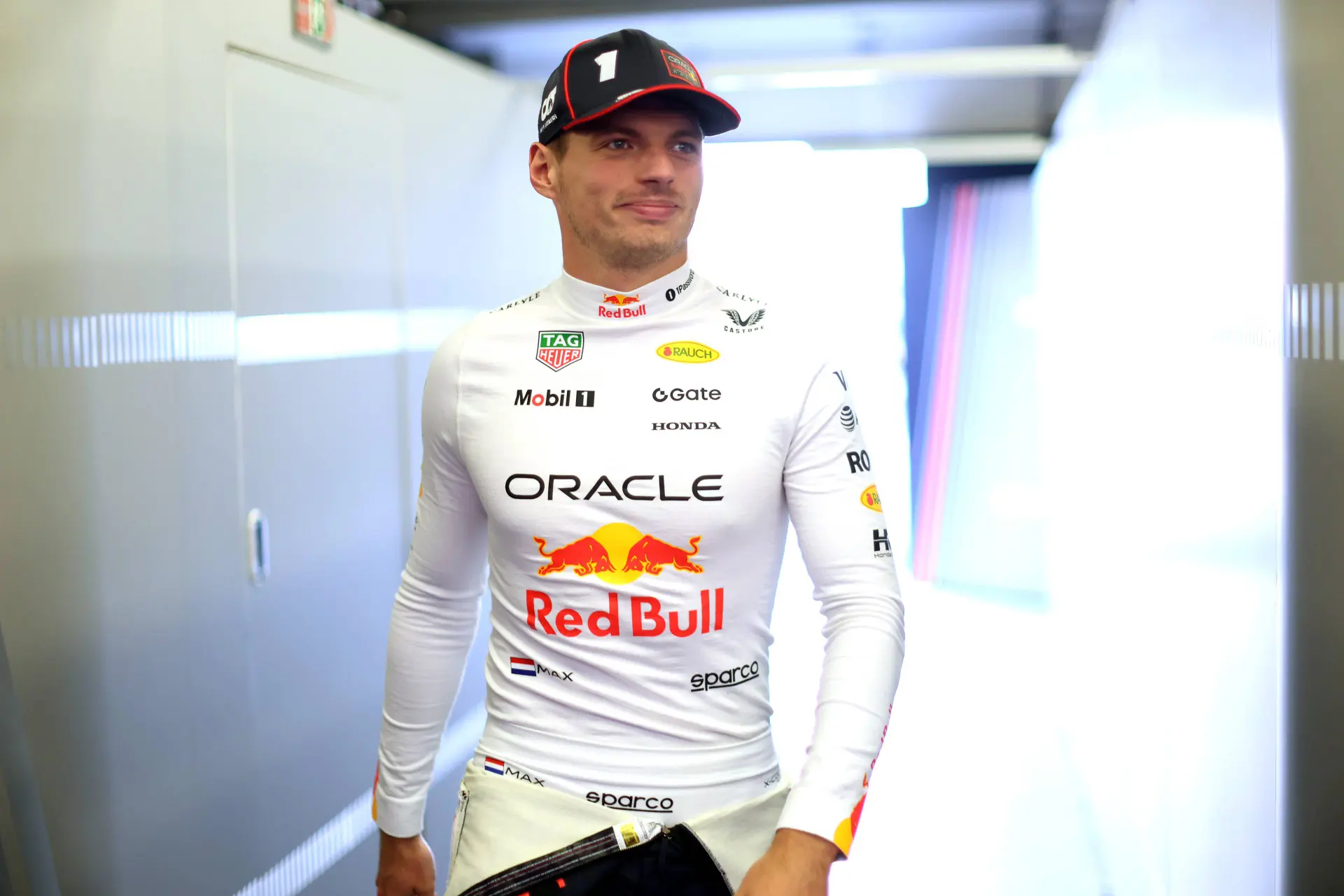Verstappen zeer positief over zijn Red Bull na vrijdag in Baku