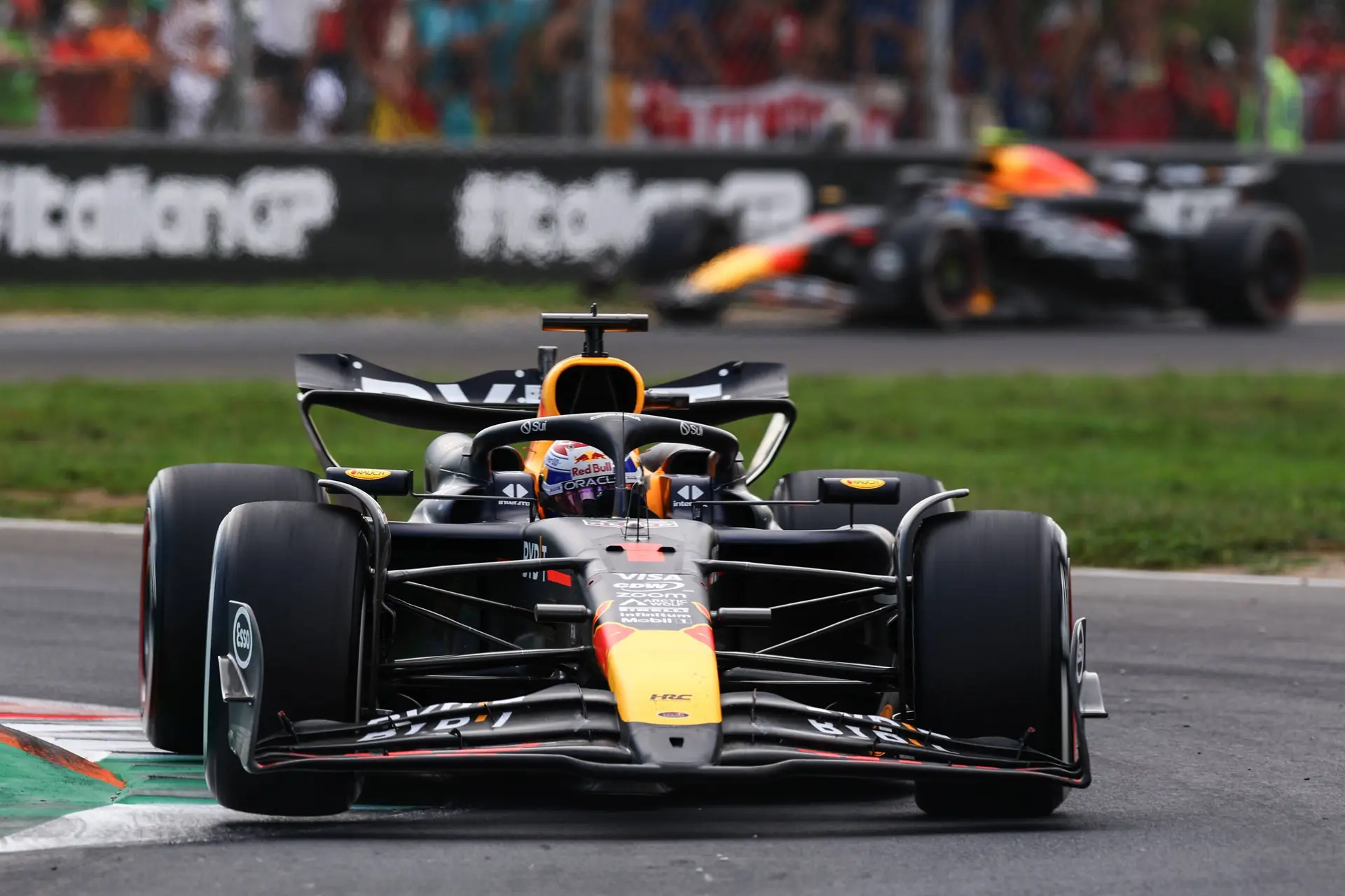 Ferrari verrast vriend en vijand, McLaren valt tegen in Monza: Verstappen consistent