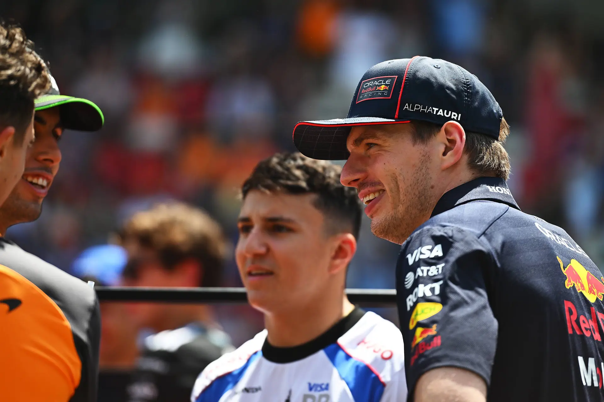 Pirelli-test op Monza afgerond: Sainz en Hadjar wederom sneller dan Verstappen