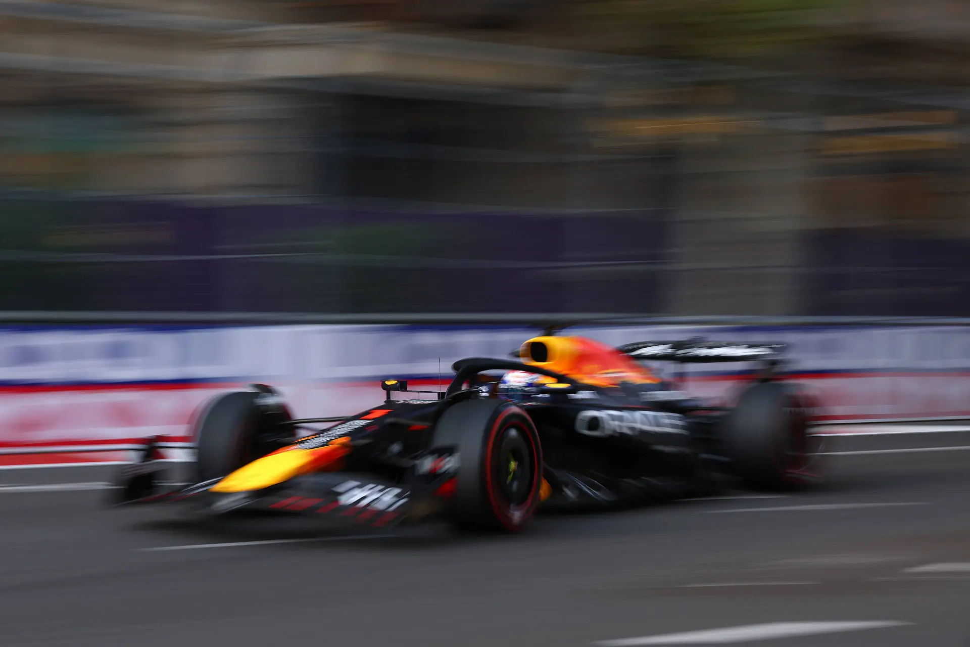 F1 LIVE | Verstappen op P1, Norris profiteert nog niet van crash Piastri