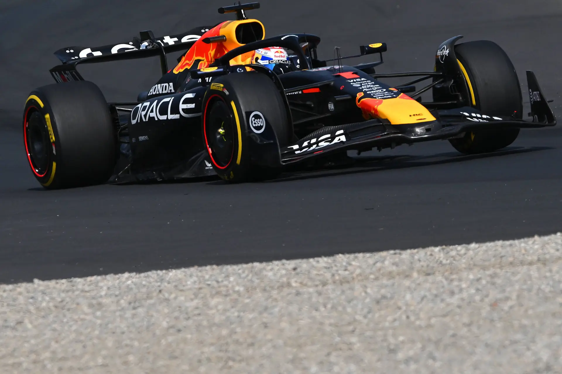 Red Bull doet aanpassing aan livery auto Max Verstappen (met foto!)